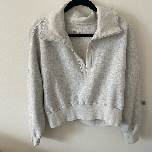 Abercombie Grey Essential Half Zip - Picture 1 of 7